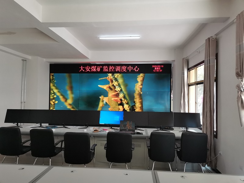 超窄邊液晶拼接屏價格多少錢？