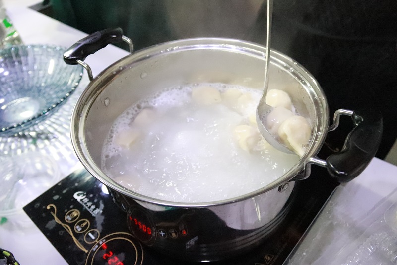 冬至湯圓餃子情，華邦瀛溫暖一家親